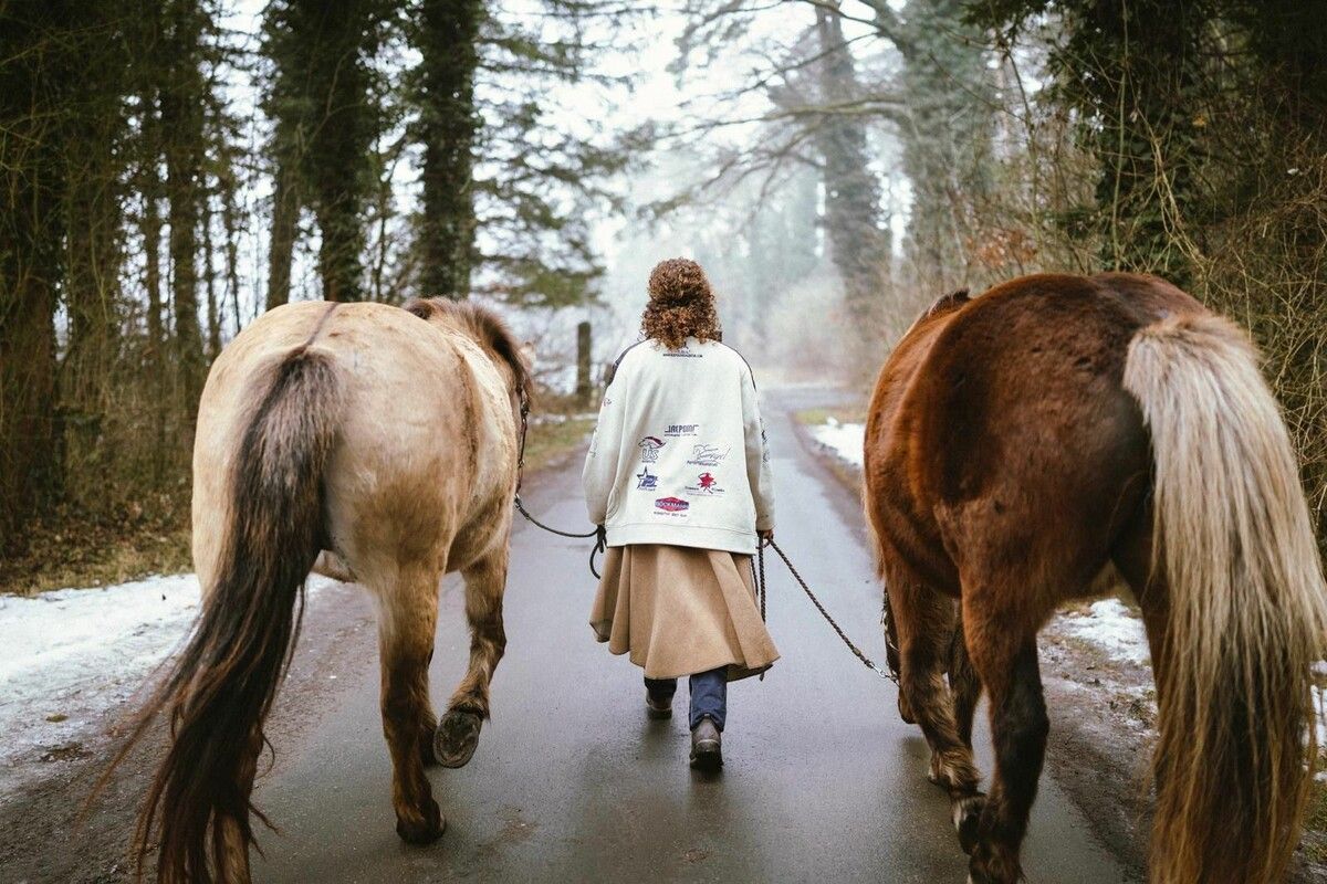 Johanna Gertschnig ist am liebsten mit ihren Pferden in der Natur. ⇒CRO (4)