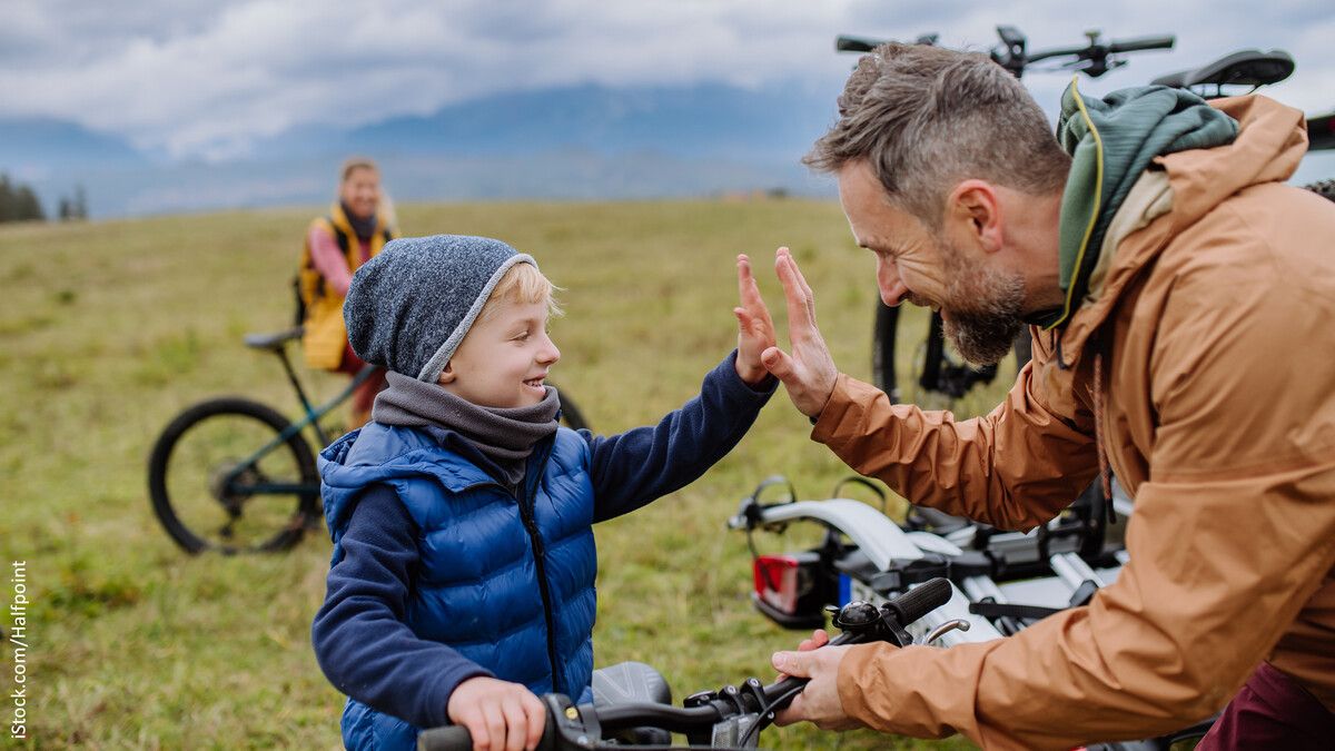 Kinder ermutigen und stärken – auch in herausfordernden Zeiten. ⇒Vorarlberger Kinderdorf