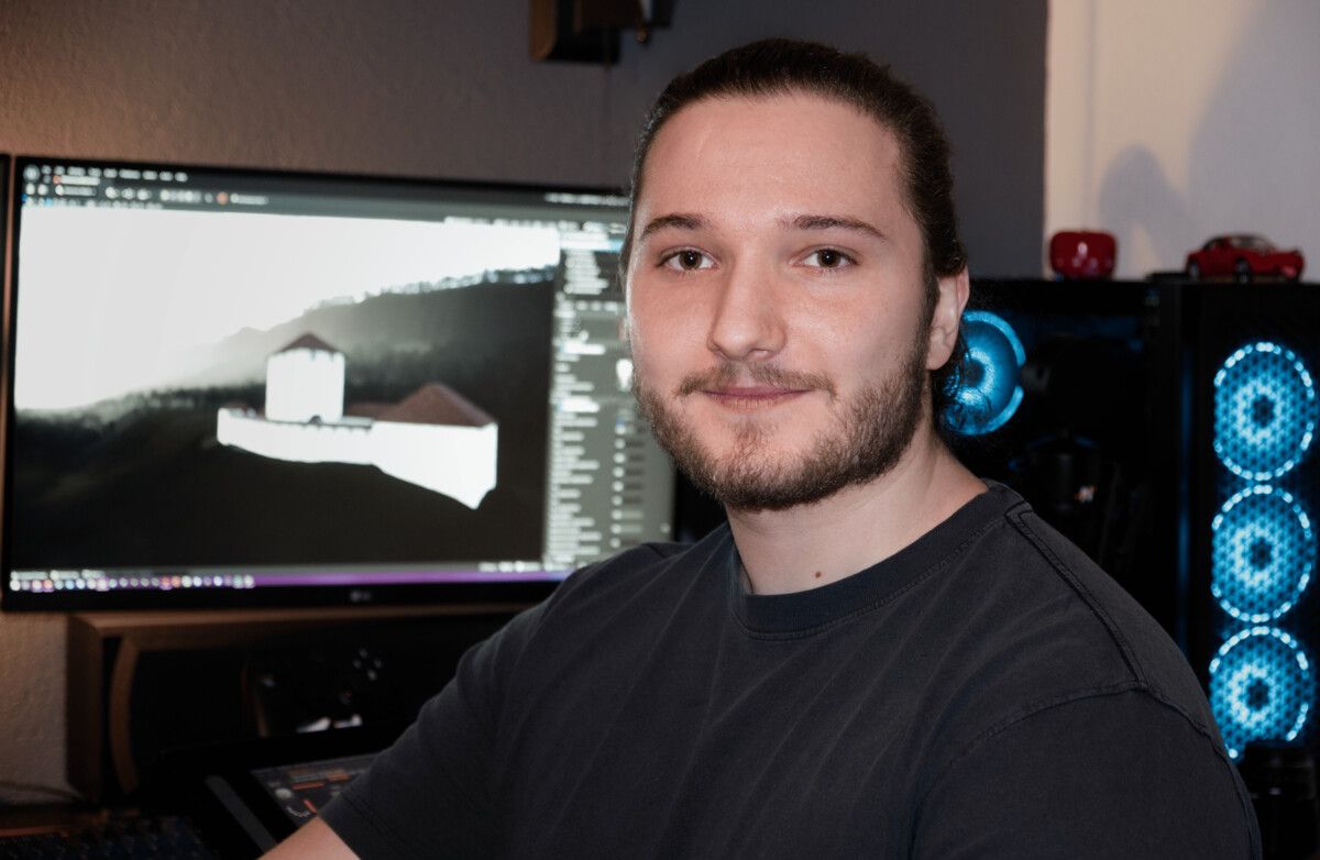 Martin Fleisch investierte bereits über 500 Stunden, um die Schattenburg Stein für Stein digital neu aufzubauen.⇒VN/JAE (2)