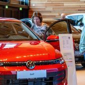 Automesse zieht Besucher in ihren Bann