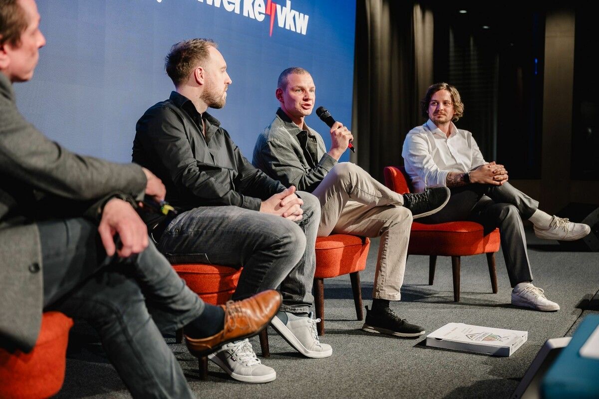 Mit dem Format wollen Lukas Wagner, Marco Moosbrugger und Marco Esposito die digitale Transformation verständlich und praxisnah vermitteln. ⇒Nussbaumer Photography.com