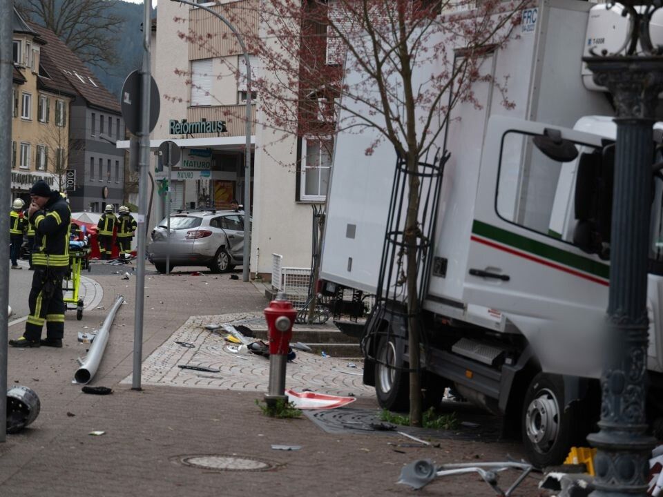 Mutter und Kind erlagen noch am Unfallort ihren schweren Verletzungen.⇒APA/DPA/VOl