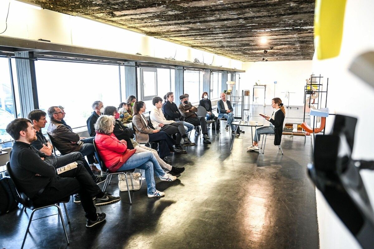 Nach der ersten Ausgabe im Jahr 2024 unter dem Titel „Flussstadt“ richtet sich der Blick nun auf das Weiherviertel.⇒Udo Mittelberger