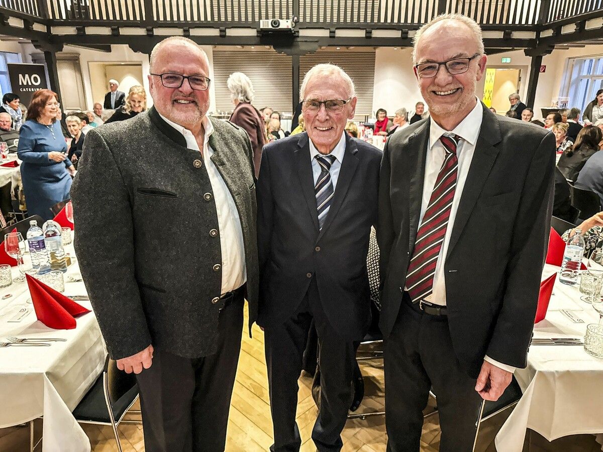 Neo-Vorstand Ernst Schmid (l.) mit seinen Vorgängern Elmar Troy und Karl W. Bitschnau.⇒FRANC