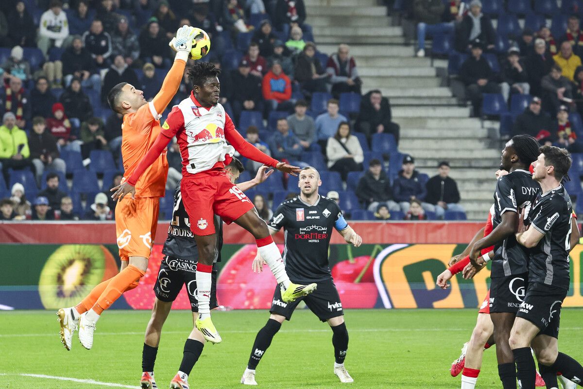 Nicht nur gegen Salzburg: Dejan Stojanovic ist ein sicherer Rückhalt.⇒gepa