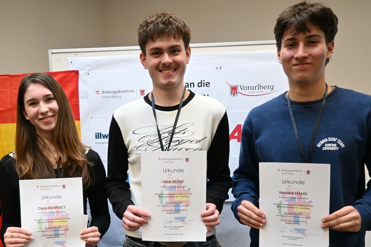 Nick Adam überzeugt beim Spanischbewerb mit Sprachgefühl und Souveränität.
              ⇒
              Gymnasium Feldkirch Rebberggasse