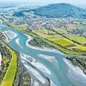 Ein Meilenstein mit Stolpersteinen
