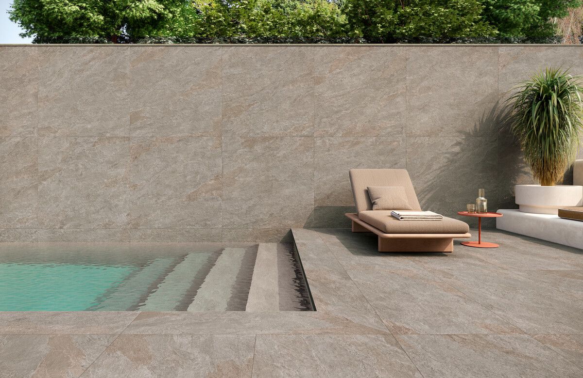 Rutsch- und feuerfeste Feinsteinzeugböden für den Außenbereich.⇒NovaBell