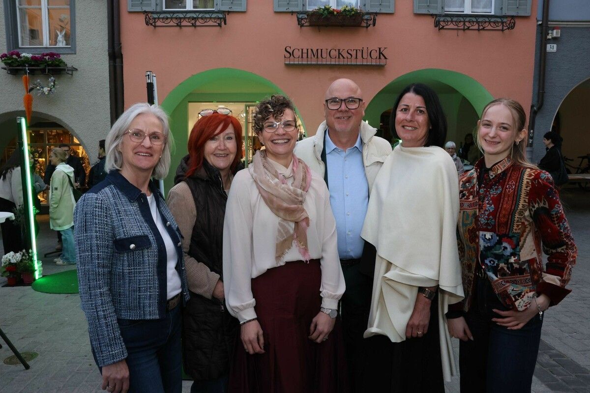Sabine, Christa, Nadine, Wilfried, Claudia und Isabella.⇒Arno Meusburger (2)