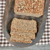 Rezept für ein saftiges Körnerkraftbrot