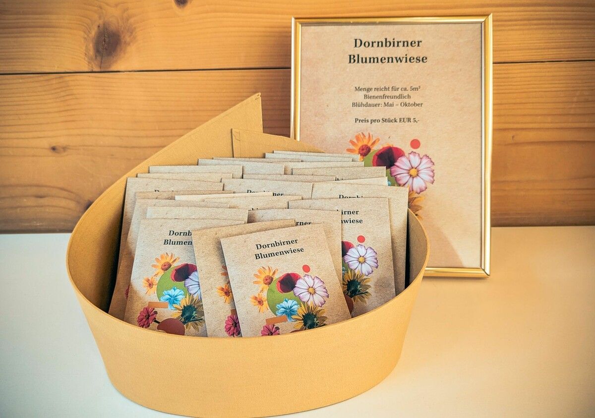 Samentüten der „Dornbirner Blumenwiese“ sind ab sofort wieder bei Dornbirn Tourismus erhältlich.⇒⇒Dornbirner Blumenwiese
