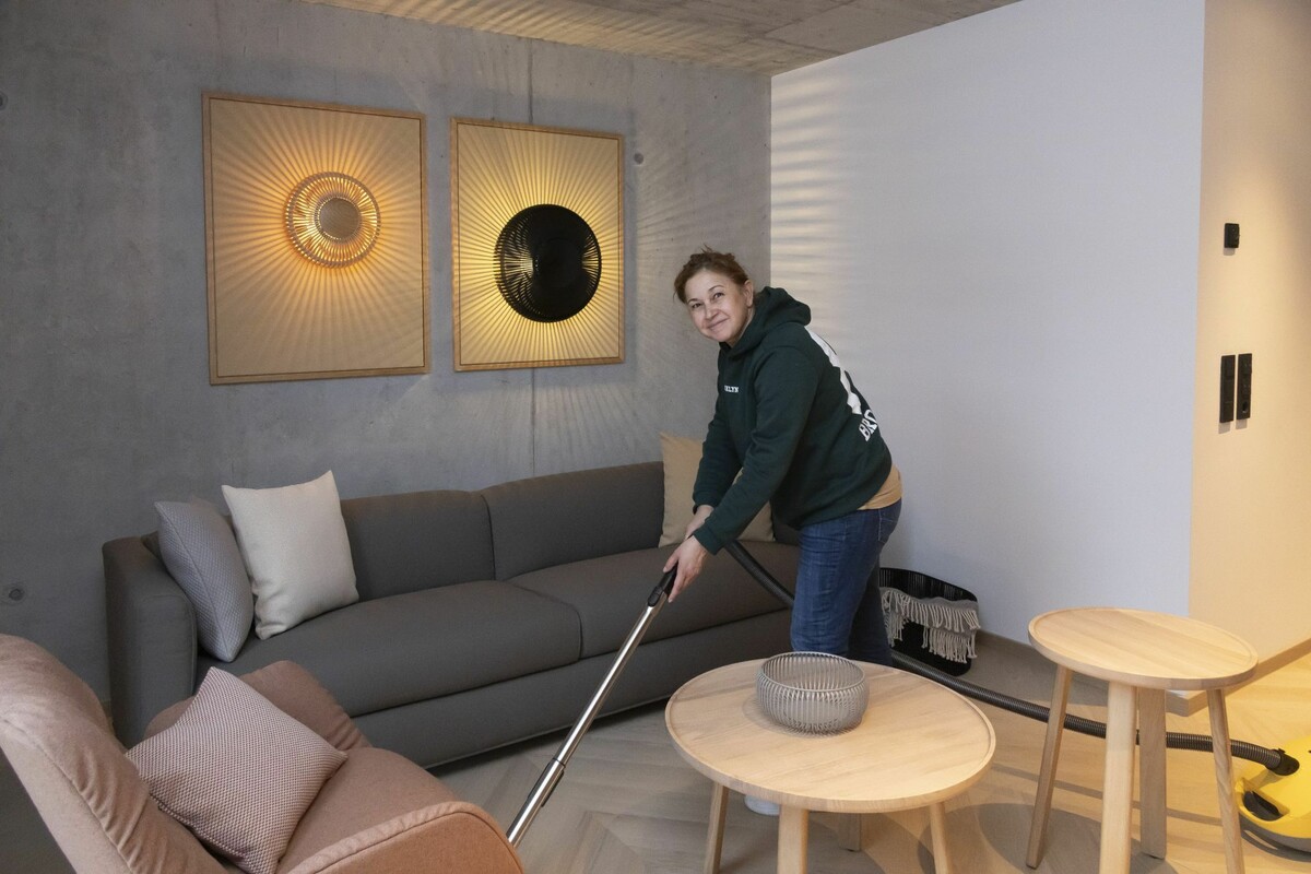 Side sorgt vor der ersten Benutzung noch dafür, dass alles sauber ist.⇒ VN/Paulitsch