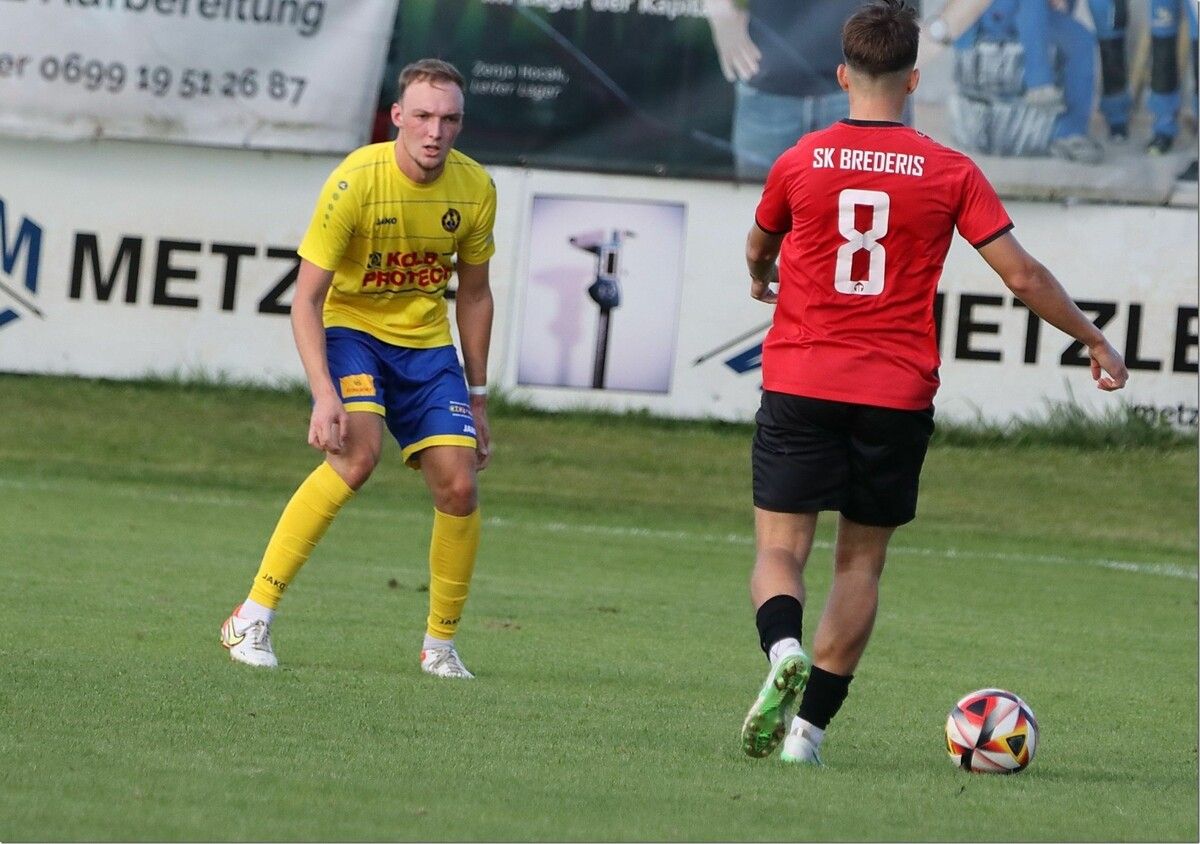 Simon Sieber (l.) kann im Frühjahr nicht für seinen Stammklub spielen. ⇒VN/TK