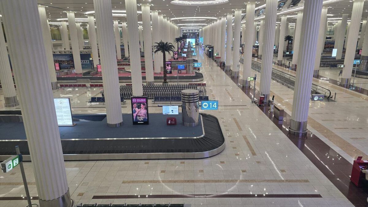 So leer wie dieser Tage ist der Flughafen bei Dubai selten.⇒