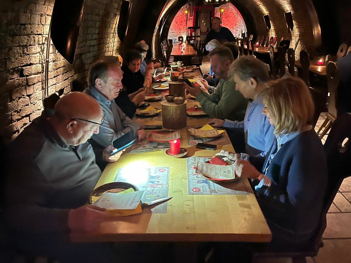 Stimmungsvolles Rittermahl im Hotel Arthus begeisterte die Mitglieder des Seniorenrings Lauterach. ⇒Seniorenring Lauterach