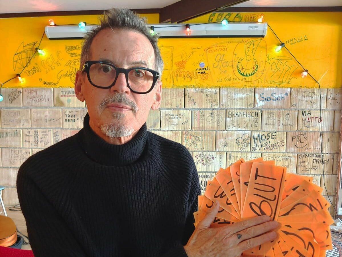 Thomas Scheiderbauer schrieb das Buch „ICH BIN – meine Freund:innen, der Tumor und die Kunst“. ⇒Scheiderbauer (4)