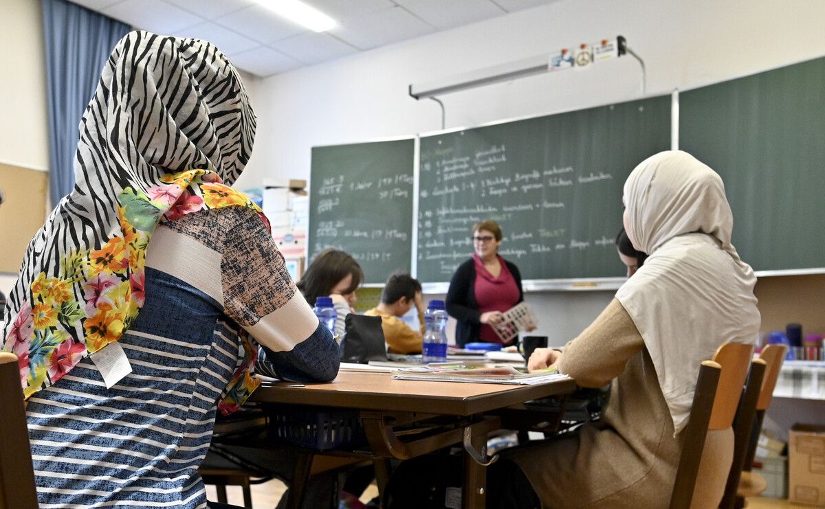 Unterricht im Klassenzimmer: Für das Zuckerfest am Ende des Ramadan gibt es in Österreich keinen automatischen schulfreien Tag.⇒APA