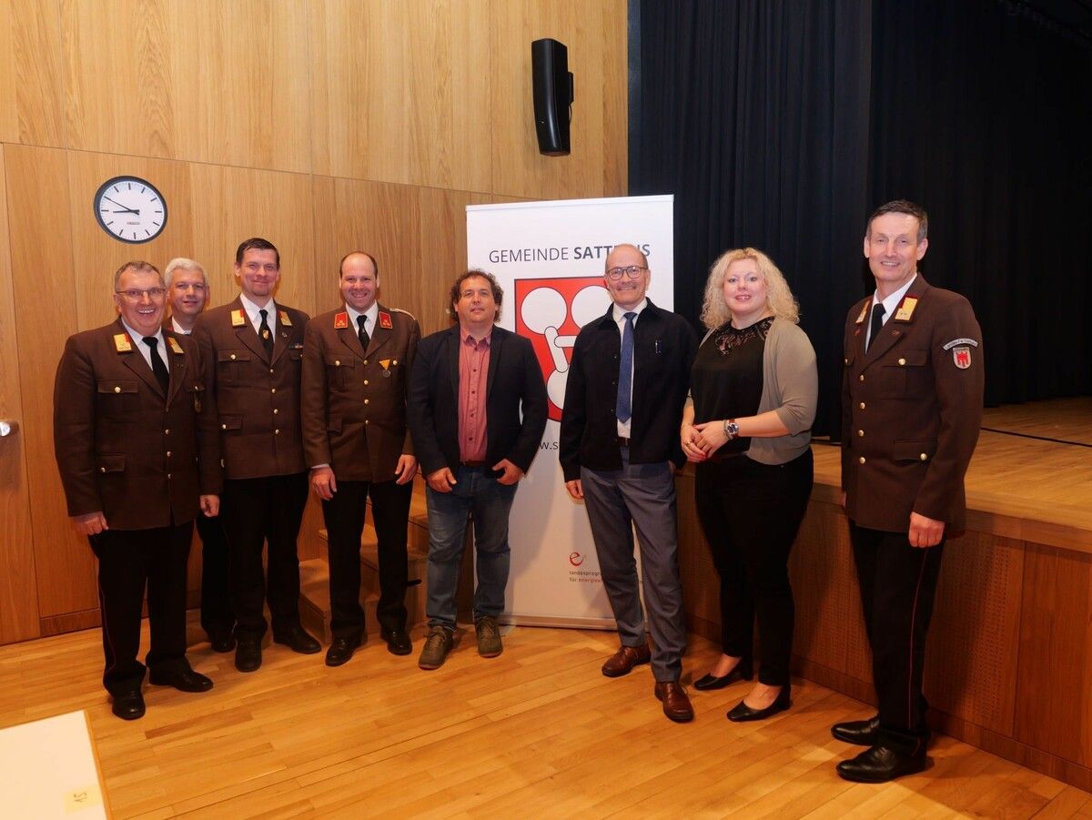 v. l.: Wolfgang Huber, Bernhard Reisch, Markus Süss, Dominik Häusle, Andreas Dobler, Herbert Burtscher, Martina Schönherr und Herbert Österle. ⇒Henning Heilmann (4)