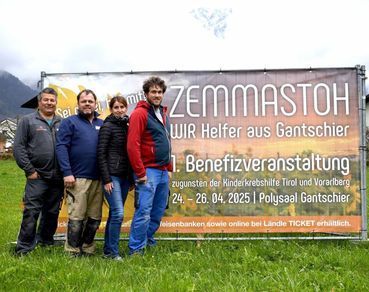 „ZEMMASTOH“ feierte im letzten Jahr Premiere: Obmann Manuel Tschugmell, Schriftführerin Renate Tschugmell, Kassier Dietmar Tschugmell und Obmann-Stellvertreter Walter Albrecher. ⇒WIR - Helfer aus Gantschier