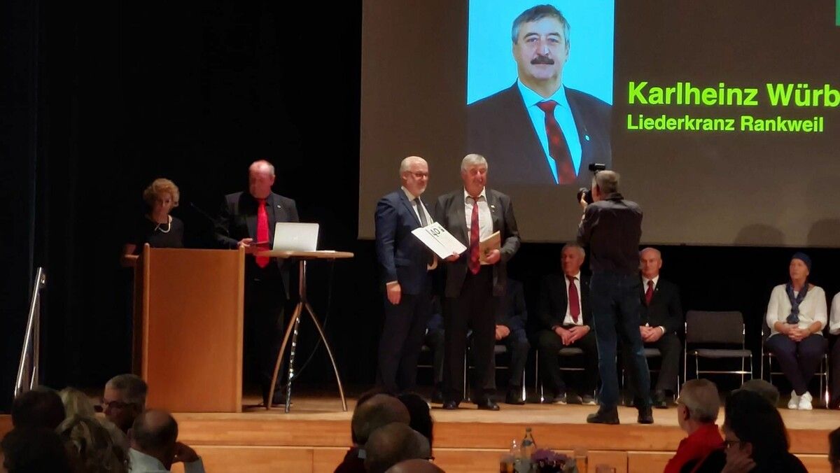 40 Jahre als Aktiver und zum Teil auch Funktionär beim Männergesangsverein Rankweil: Karlheinz Würbel. ⇒Karlheinz Würbel (3)