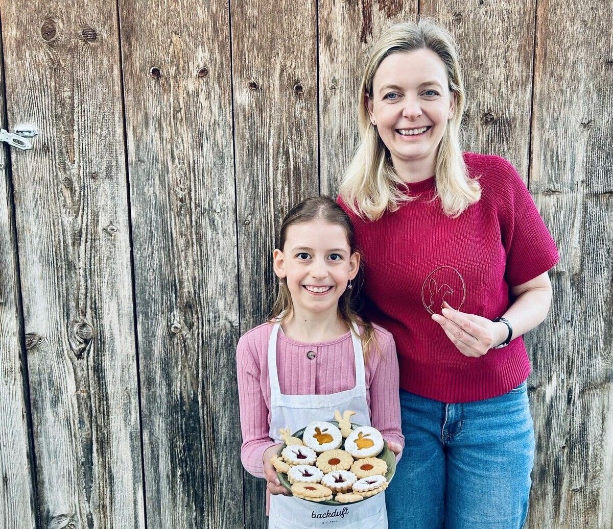 Alexandra Frick hat mit ihrer Tochter Osterkekse gebacken.