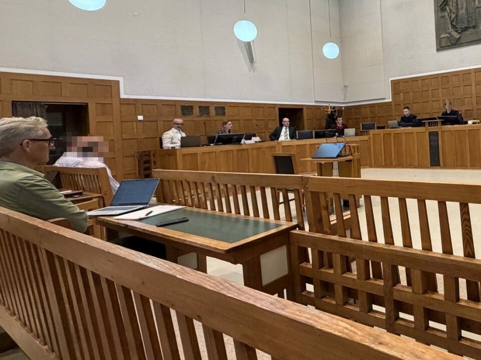 Am Freitagvormittag begann im Schwurgerichtssaal ein Prozess um angeblichen Betrug mit Corona-Fördergeldern. ⇒VOL.AT/Weber