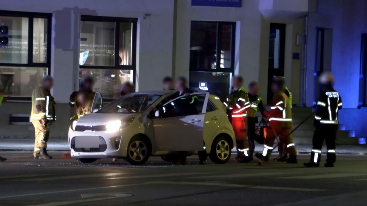 Auch die Dornbirner Feuerwehr wurde zum Unfallort gerufen.⇒Vol.at