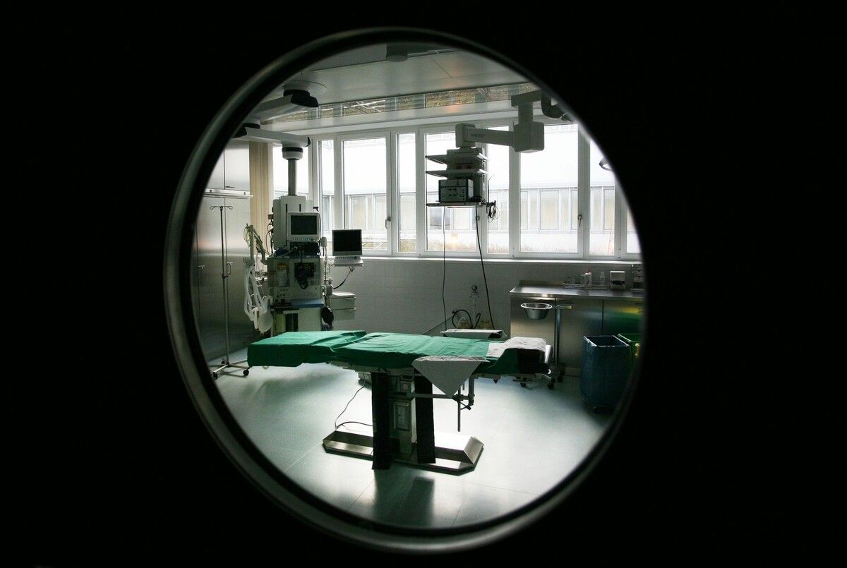 Auf planbare Operationen müssen die Vorarlbergerinnen und Vorarlberger zum Teil bereits monatelang warten. ⇒APA/Fohringer, VN