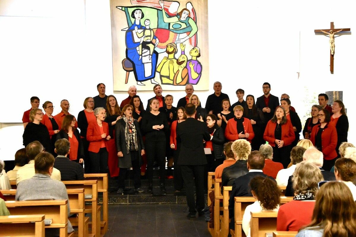 Auftritt der Cantemus Singgemeinschaft Bürserberg beim Konzert in der Friedenskirche in Bürs.⇒sco (3)