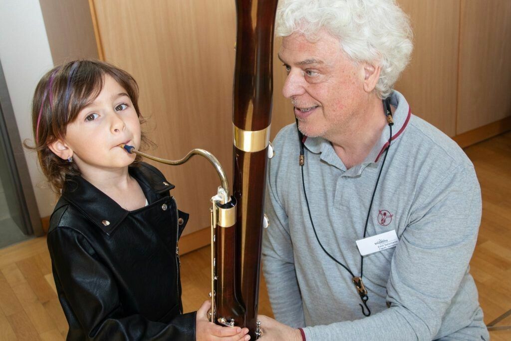 Beim Tag der offenen Tür können alle angebotenen Instrumente ausprobiert werden. ⇒⇒Musikschule Bludenz