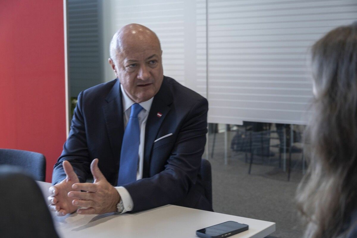 Bundeskanzler Christian Stocker ärgert sich über Dreifachförderungen. ⇒VN/Paulitsch