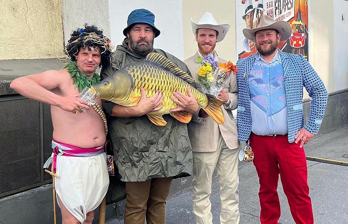 Das „Spencer-Hill-Filmfest“ lockt zahlreiche Fans des kultigen Duos Bud Spencer & Terence Hill aus ganz Europa in die Alpenstadt.