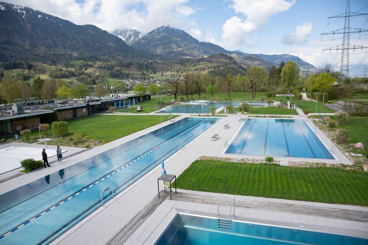Das Walgaubad hat eine Gesamtwasserfläche von rund 2000 Quadratmetern. ⇒VN/Serra (2)