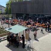 Haselstauden feiert neues Zentrum