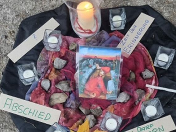 Der Kapellenverein Fraxern lädt zur „Zeit der Erinnerung“ in die Familienkapelle ein. ⇒Kapellenverein Fraxern