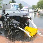 Motor 100 Meter weit geschleudert