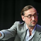 Wenn die Welt flüsternd zerfällt