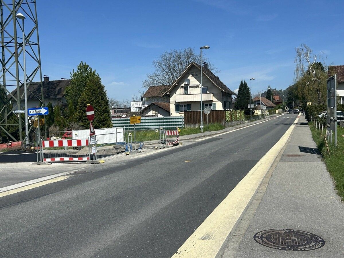 Die Brühlstraße wird ab dieser Stelle in Richtung Bregenz bis zur Flotzbachstraße gesperrt.⇒vn/gs
