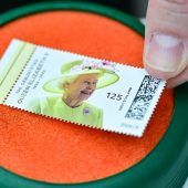 Sonderbriefmarke zum 100. Geburtstag