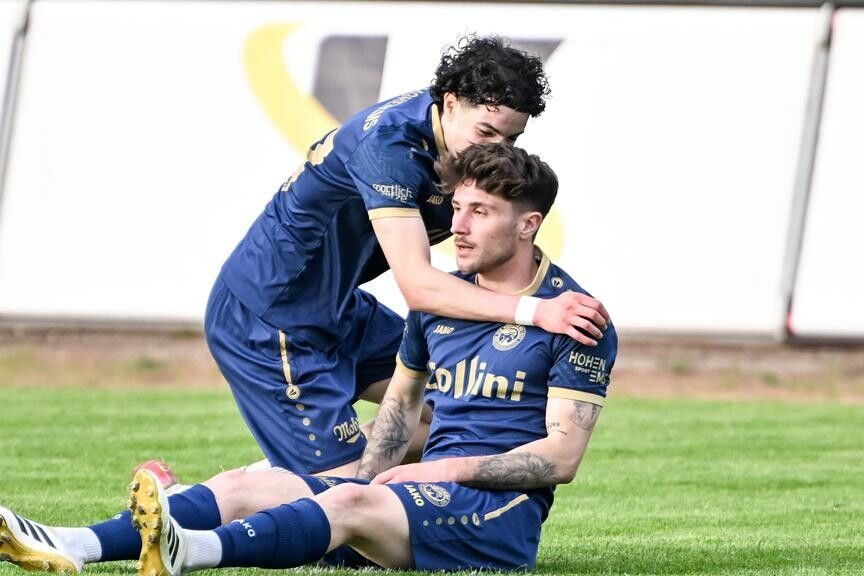 Die Kicker des VfB Hohenems lieferten dem SV Seekirchen eine torreiche Schlacht. Zum Niedersetzen war das 4:4 auf keinen Fall.⇒serra