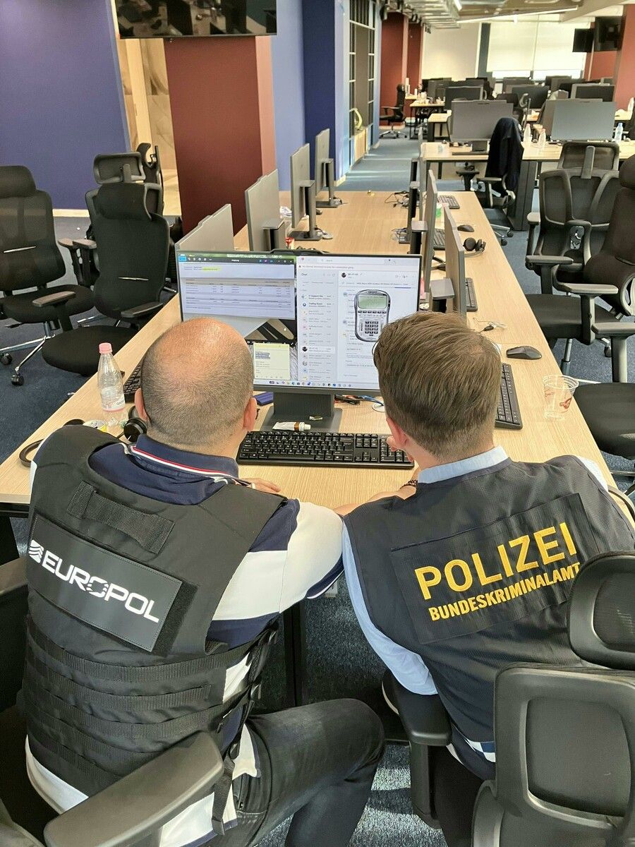 Die WKStA und das Bundeskriminalamt haben gemeinsam mit albanischen Ermittlern einen millionenschweren Internetbetrug aufgedeckt.⇒AFP