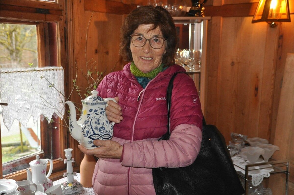 Edith Burtscher stattete dem Gemsle auch einen Besuch ab. ⇒HAB