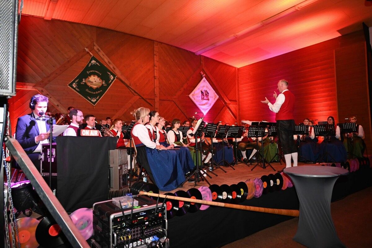 Ein Gemeinschaftsprojekt – Frühjahrskonzert der Harmoniemusik Klösterle und Wald a. A.⇒dob (3)
