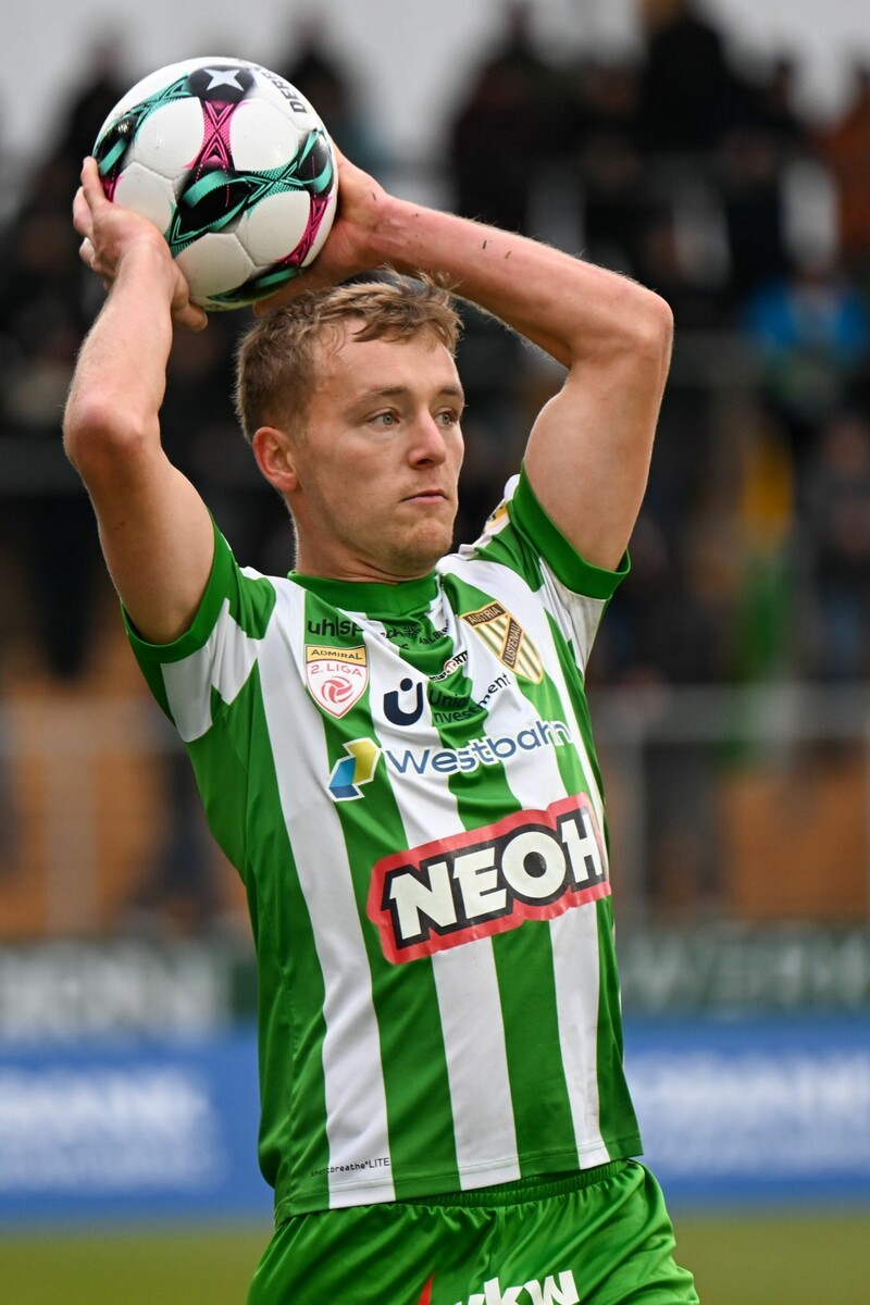 Fabian Gmeiner büßt für seinen Ausschluss mit dem Verpassen des Derbys.⇒gepa