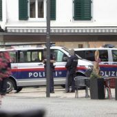 Gerangel und Raub unter Jugendlichen