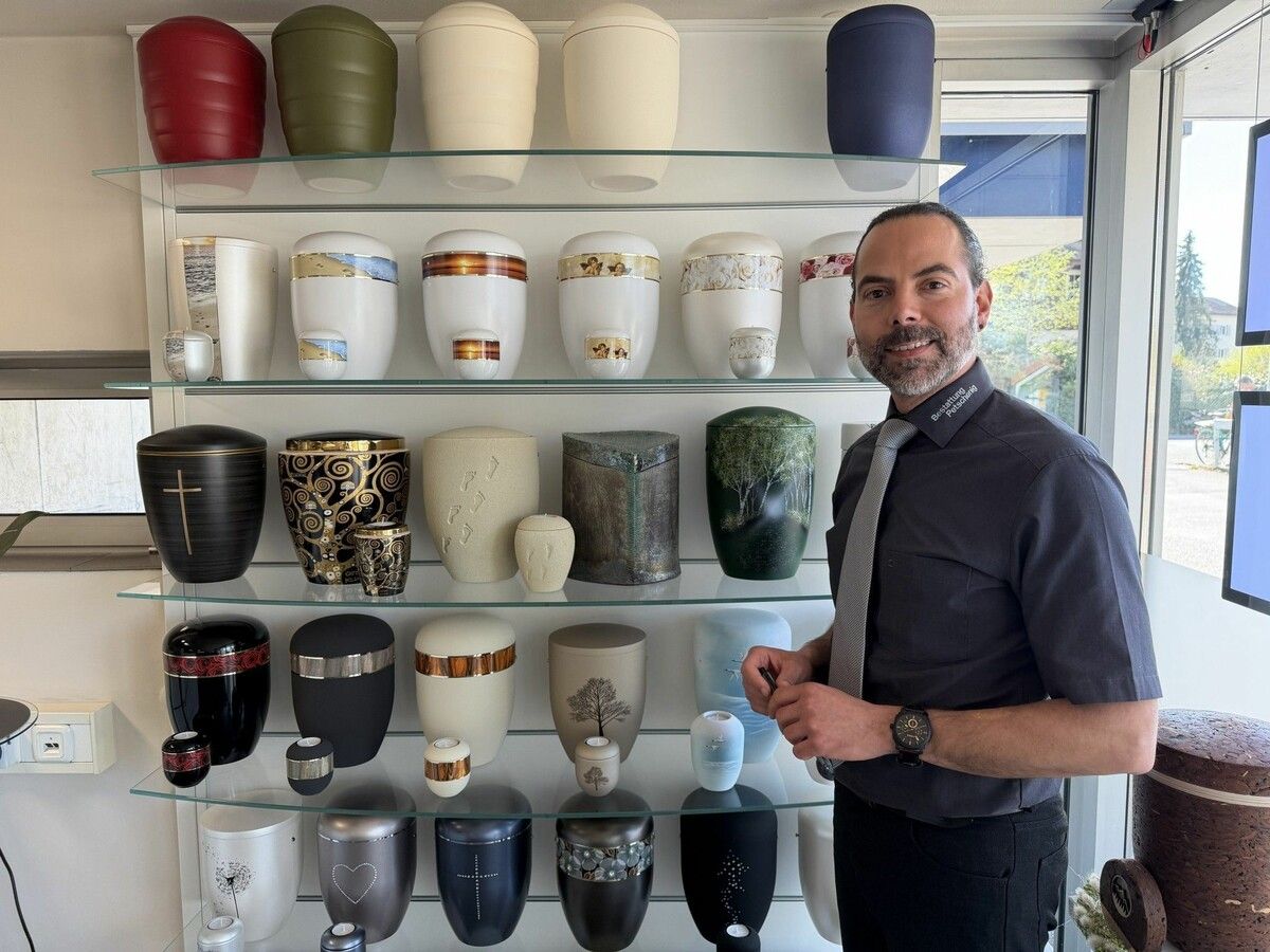 Patrick Kronig (39) von der Bregenzer Bestattung Petschenig.⇒JOR