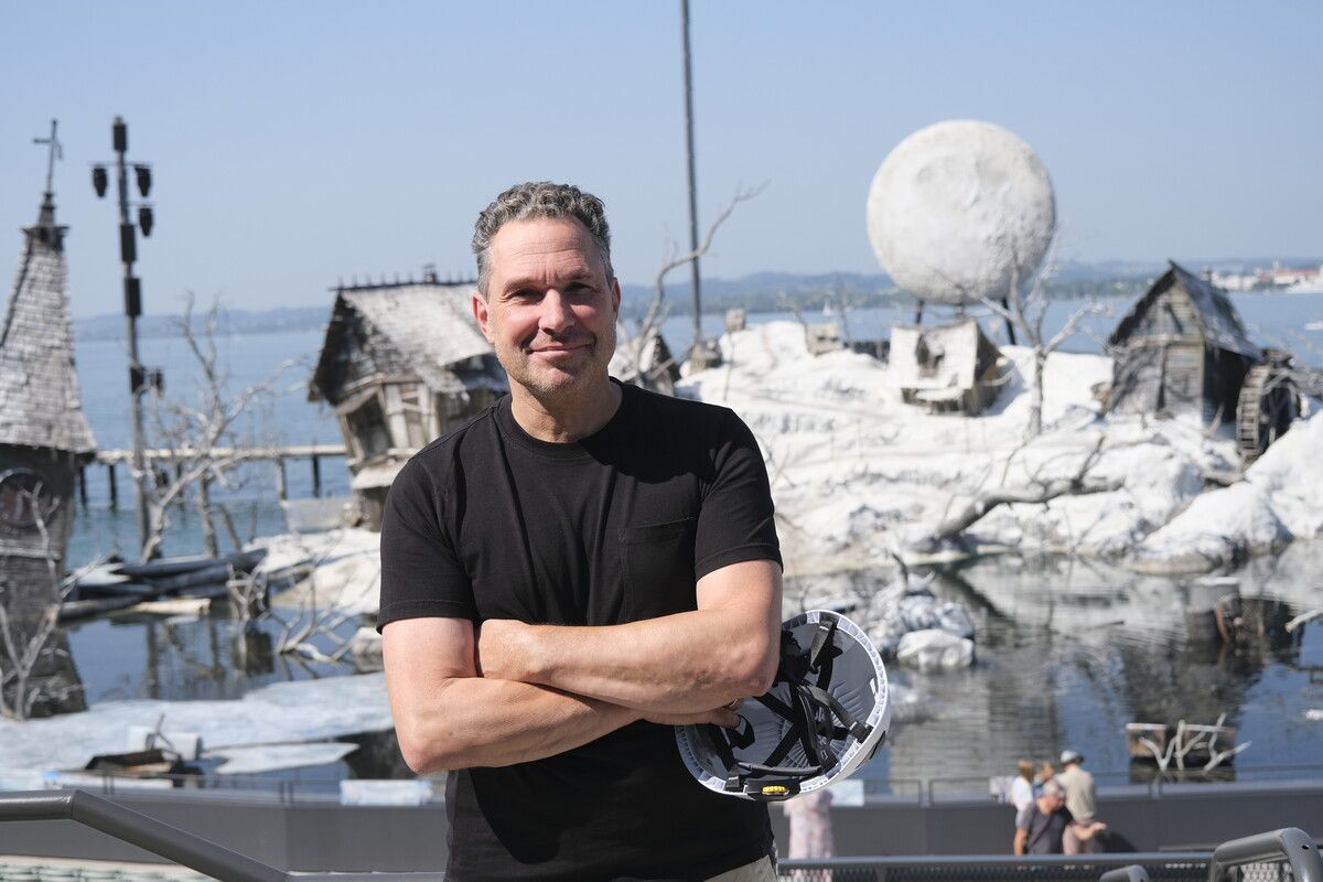 Kulturarbeiter auf der großen Bühne