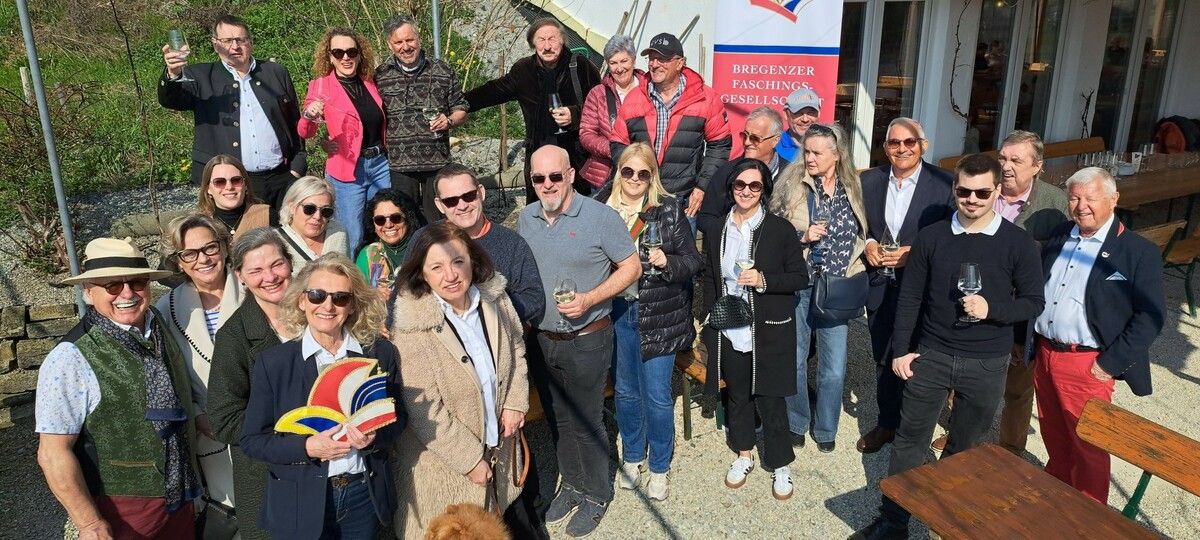 Genuss und Geselligkeit: Die Gewinner der Gildenball-Tombola erlebten einen besonderen Nachmittag im Weingut Möth.
              ⇒
              Bregenzer Faschingsgesellschaft