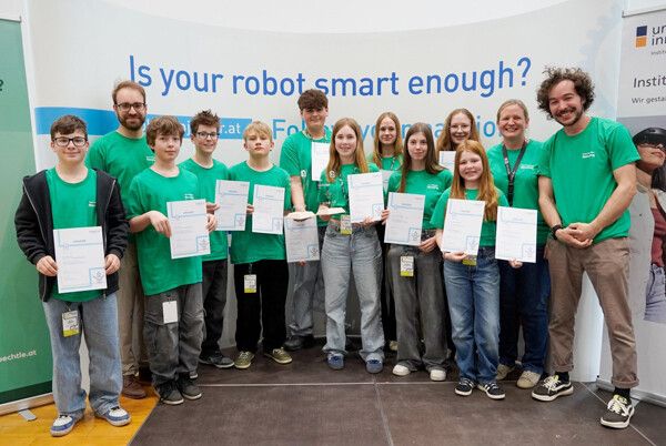 Großer Erfolg für die MS Nenzing: Robotik-Teams holen Staatsmeistertitel und zweiten Platz beim RoboCup Junior. ⇒MS Nenzing