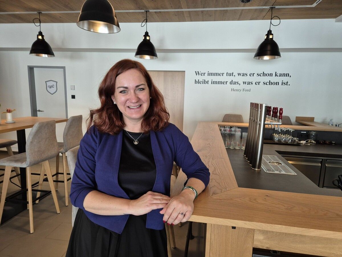 Katharina Fritz hängt ihren Job als Lehrerin an den Nagel und fängt noch einmal von Neuem an. ⇒VN/JUN (3)